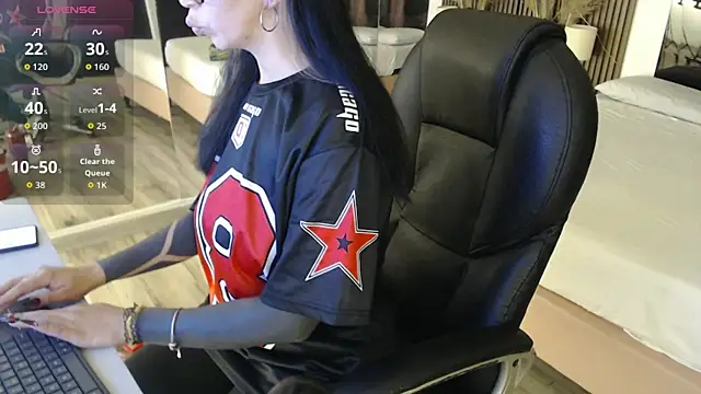 Sam mansson66 online show from 12-18-25, 06:58