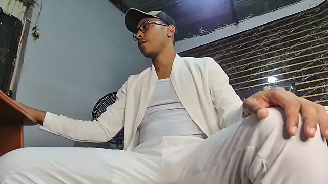 jeffblack2 online show from 12-21-25, 03:08