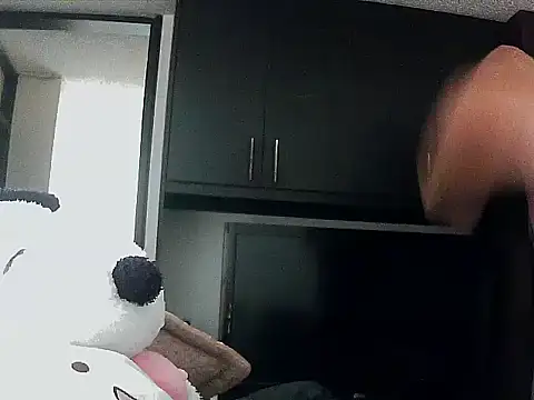 aixs93 online show from 11-03-25, 03:46