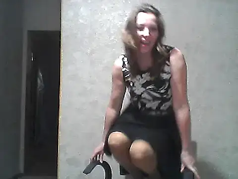 Snapshot of VselenaSun402 chatting on 01-24-25, 02:08 VselenaSun402 online show from 01-24-25, 02:08