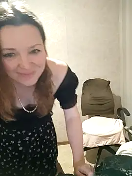 Snapshot of VselenaSun402 chatting on 02-08-25, 03:21 VselenaSun402 online show from 02-08-25, 03:21