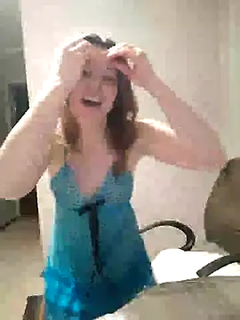 Snapshot of VselenaSun402 chatting on 02-19-25, 01:06 VselenaSun402 online show from 02-19-25, 01:06