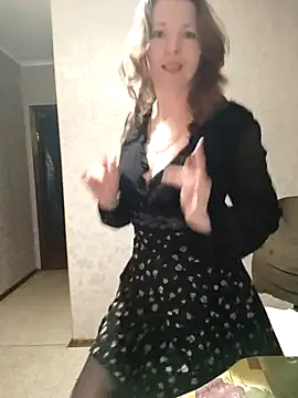 Snapshot of VselenaSun402 chatting on 03-16-25, 10:55 VselenaSun402 online show from 03-16-25, 10:55