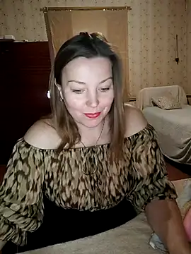 Snapshot of VselenaSun402 chatting on 10-24-25, 10:11 VselenaSun402 online show from 10-24-25, 10:11