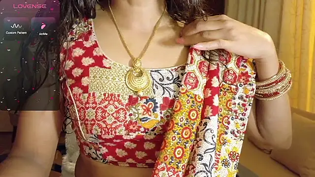 Snapshot of Only_hunny chatting on 01-11-26, 04:23 Only hunny online show from 01-11-26, 04:23