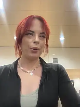 livelovelanaUk online show from 01-21-25, 01:22