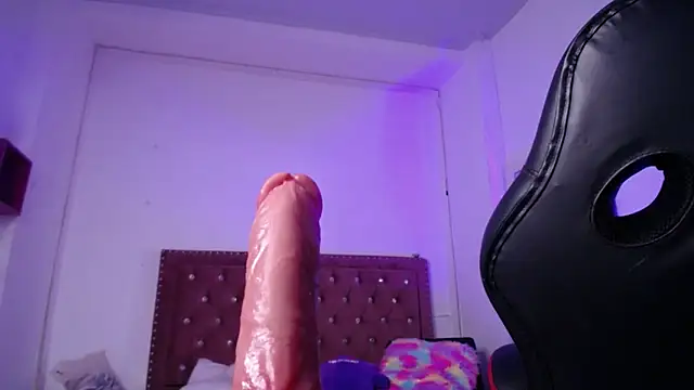 amelierouss online show from 02-06-25, 07:18