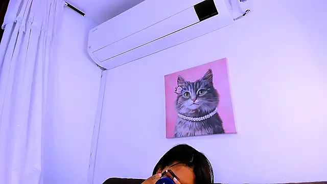 Snapshot of Fernanda_brown18 chatting on 09-29-25, 08:02 Fernanda brown18 online show from 09-29-25, 08:02