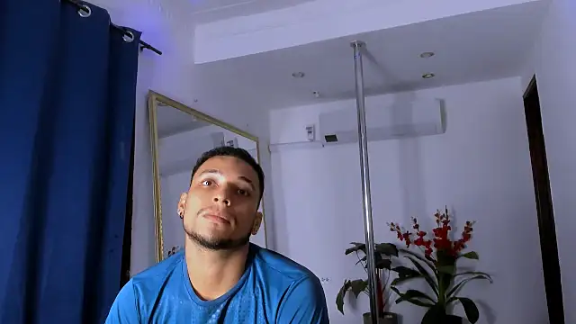 Fernanda brown18 online show from 12-13-25, 08:14