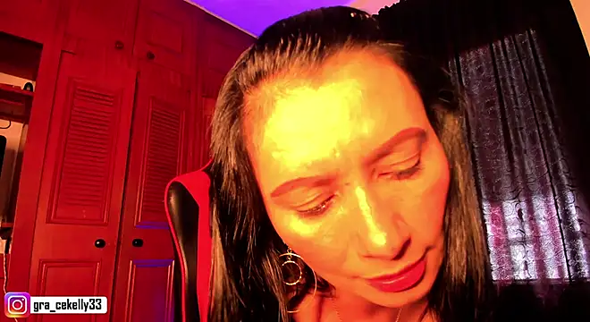 gracekelly12 online show from 01-02-25, 07:07