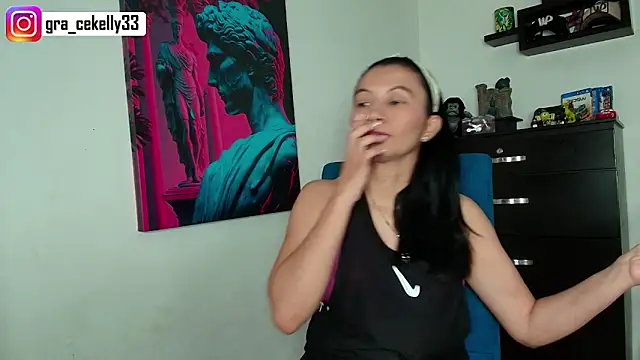 gracekelly12 online show from 03-07-25, 12:45