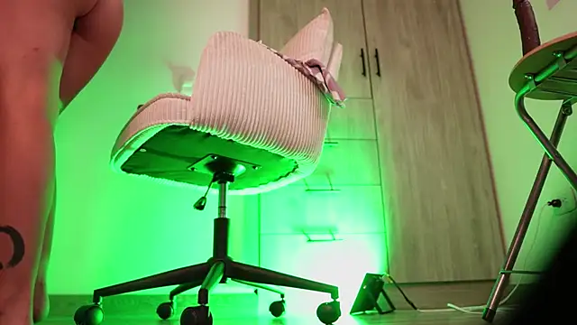 Megga Bluee online show from 01-11-26, 01:21