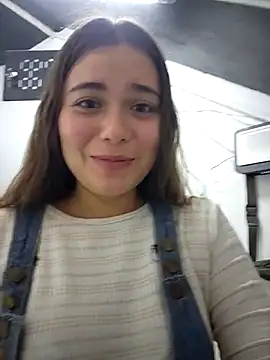 Snapshot of rapunzel069 chatting on 12-03-25, 01:35 rapunzel069 online show from 12-03-25, 01:35