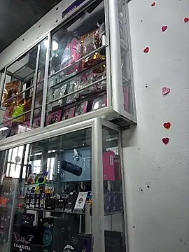 Snapshot of rapunzel069 chatting on 12-05-25, 03:20 rapunzel069 online show from 12-05-25, 03:20