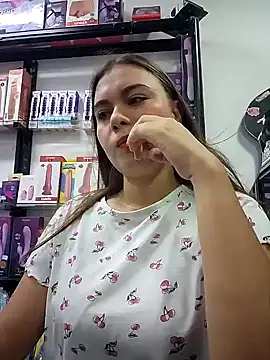 Snapshot of rapunzel069 chatting on 02-01-26, 04:05 rapunzel069 online show from 02-01-26, 04:05