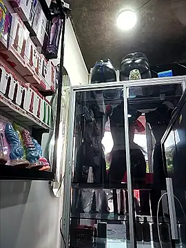 Snapshot of rapunzel069 chatting on 02-06-26, 02:53 rapunzel069 online show from 02-06-26, 02:53