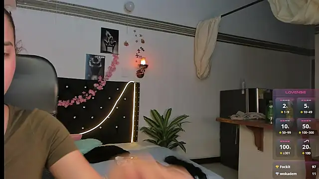 emilyrouxe online show from 03-05-25, 07:27