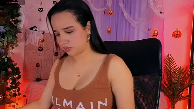 emilyrouxe online show from 10-28-25, 04:09