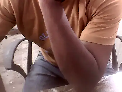 Snapshot of sudhastriper chatting on 03-08-25, 01:36 sudhastriper online show from 03-08-25, 01:36