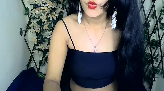 Snapshot of SUZY_FROMUS chatting on 03-01-25, 05:20 SUZY FROMUS online show from 03-01-25, 05:20