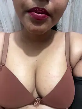 Snapshot of muni-baby chatting on 09-28-25, 10:37 muni-baby online show from 09-28-25, 10:37