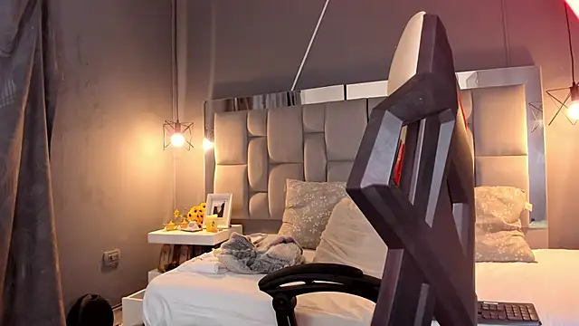 AliceSteel12 online show from 12-04-24, 03:43