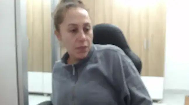 RoxanaLove9 online show from 02-08-25, 04:57