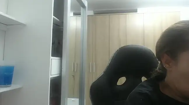 RoxanaLove9 online show from 02-27-25, 01:48