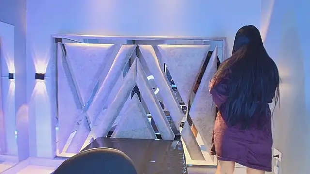 Annie9  online show from 02-18-26, 04:19