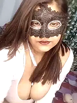 Snapshot of Hottyalia chatting on 02-07-25, 11:34 Hottyalia online show from 02-07-25, 11:34