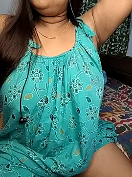 Snapshot of Hottyalia chatting on 10-12-25, 12:09 Hottyalia online show from 10-12-25, 12:09