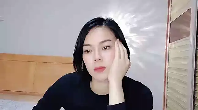 Linda-LL online show from 01-24-25, 12:41