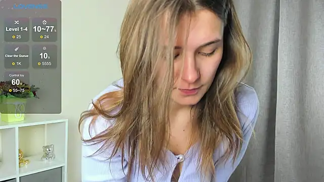 Snapshot of Eva_toy chatting on 01-05-25, 03:22 Eva toy online show from 01-05-25, 03:22