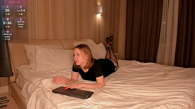 ms evasweet online show from 12-16-24, 05:22