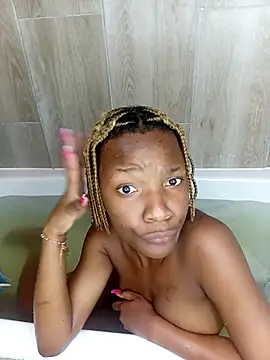 SHANTYBABE online show from 09-17-25, 07:37