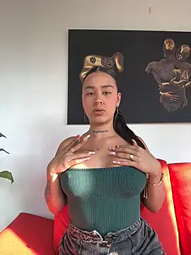 Snapshot of paisitahot1975 chatting on 01-10-25, 09:31 paisitahot1975 online show from 01-10-25, 09:31