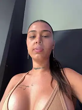 Snapshot of paisitahot1975 chatting on 02-10-25, 09:36 paisitahot1975 online show from 02-10-25, 09:36