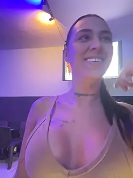 Snapshot of paisitahot1975 chatting on 02-11-25, 02:46 paisitahot1975 online show from 02-11-25, 02:46