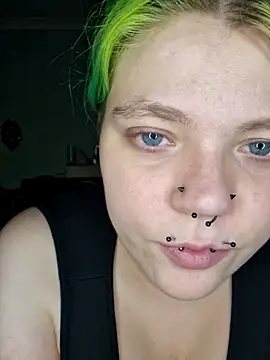 Snapshot of kira_132 chatting on 10-07-25, 12:30 kira 132 online show from 10-07-25, 12:30