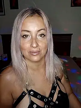 DesireSatler online show from 01-15-26, 03:33