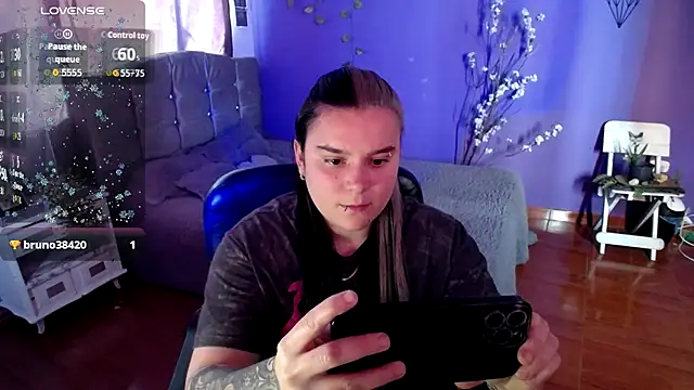 Nika 1  online show from 12-16-25, 08:47