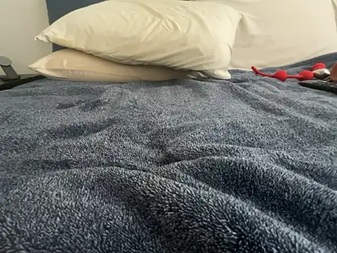 Snapshot of Chrisrod111 chatting on 02-10-26, 04:55 Chrisrod111 online show from 02-10-26, 04:55