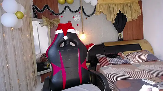 Snapshot of hera_divine chatting on 12-04-25, 09:56 hera divine online show from 12-04-25, 09:56