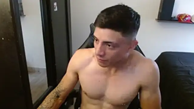 Snapshot of kv___xxx_ chatting on 12-05-25, 04:14 kv xxx online show from 12-05-25, 04:14