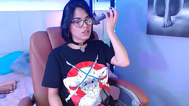 AlessiaVal  online show from 02-03-25, 12:36