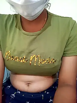 Snapshot of Ammualagitamil chatting on 03-05-25, 12:11 Ammualagitamil online show from 03-05-25, 12:11