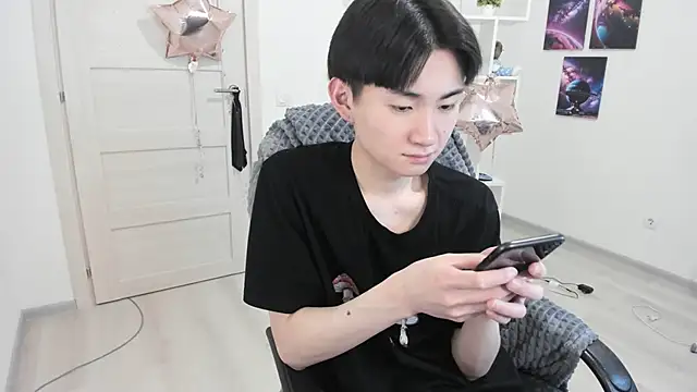 Miram Yu online show from 03-09-25, 04:16