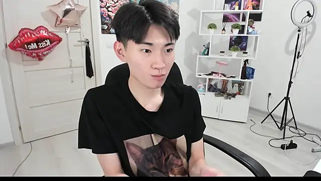 Miram Yu online show from 10-03-25, 09:23