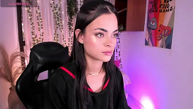 HannaRhodes online show from 12-05-25, 04:14