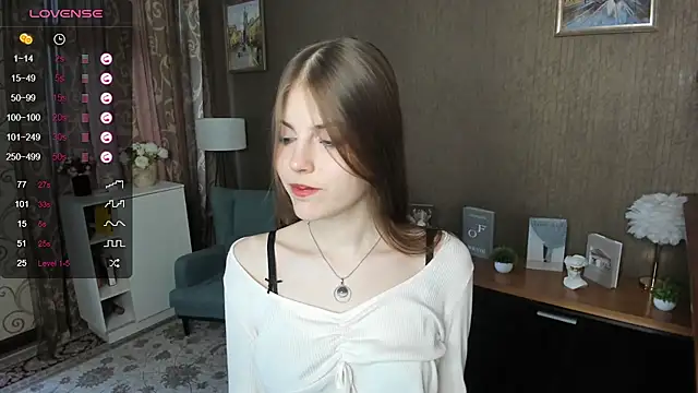 Snapshot of DarleneHatt chatting on 01-30-25, 07:29 DarleneHatt online show from 01-30-25, 07:29